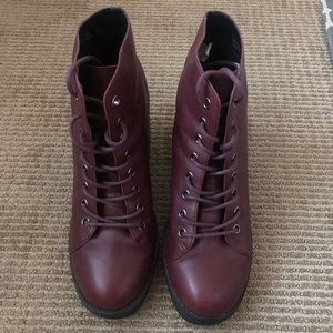 TOPSHOP LEATHER LACE UP BOOTS